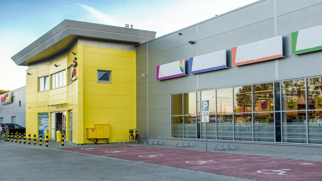 Supermarket
